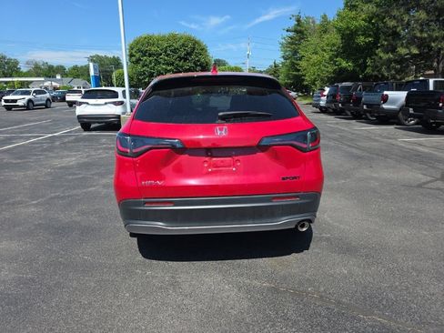 Certified 2025 Honda HR-V Sport image 6