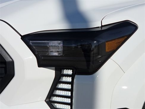 Used 2024 Toyota Tacoma TRD Sport image 4