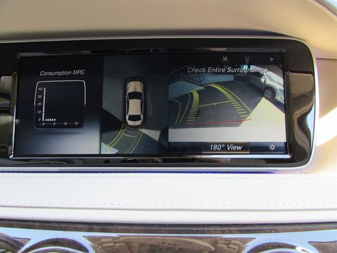 Used 2017 Mercedes-Benz S 550 Sedan image 19