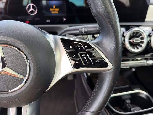 Used 2025 Mercedes-Benz CLA 250 4MATIC image 15