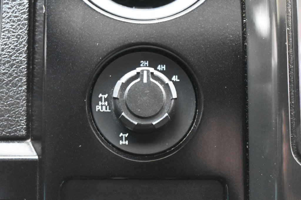 Used 2014 Ford F150 FX4 w/ Equipment Group 402A Luxury AWD/4WD image 24