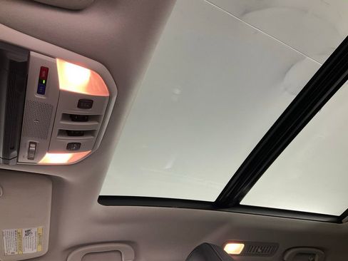 Used 2022 Subaru Ascent Touring image 25