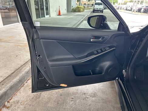 Used 2024 Lexus IS 300 w/ Comfort Package image 33