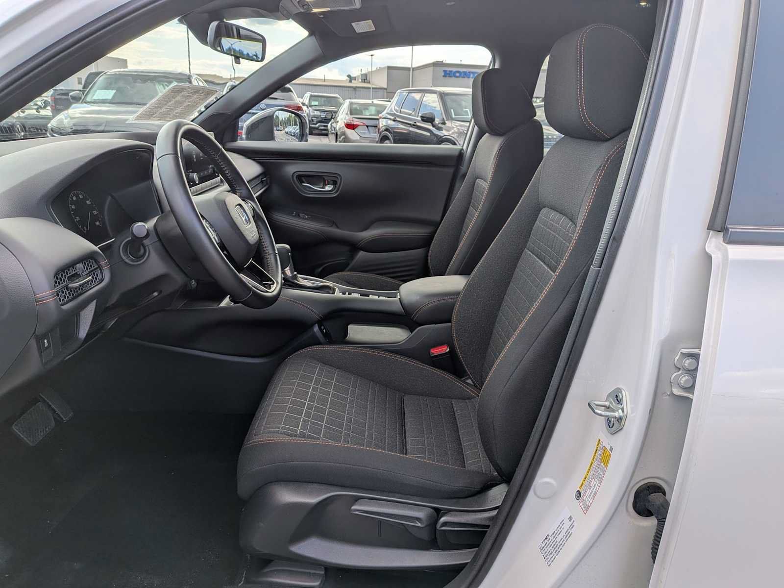 Certified 2025 Honda HR-V Sport image 15