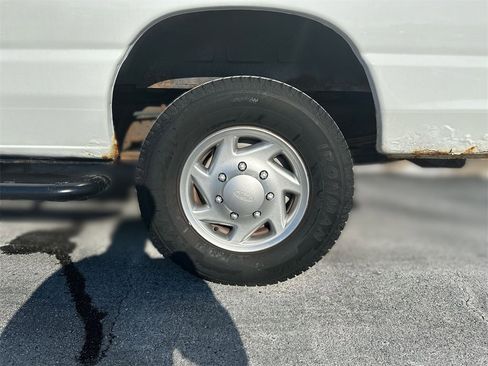 Used 2012 Ford E-250 and Econoline 250 w/ PWR Group image 17