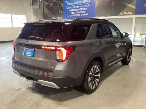 Used 2026 Ford Explorer Platinum w/ LUX Leather Package AWD/4WD image 6