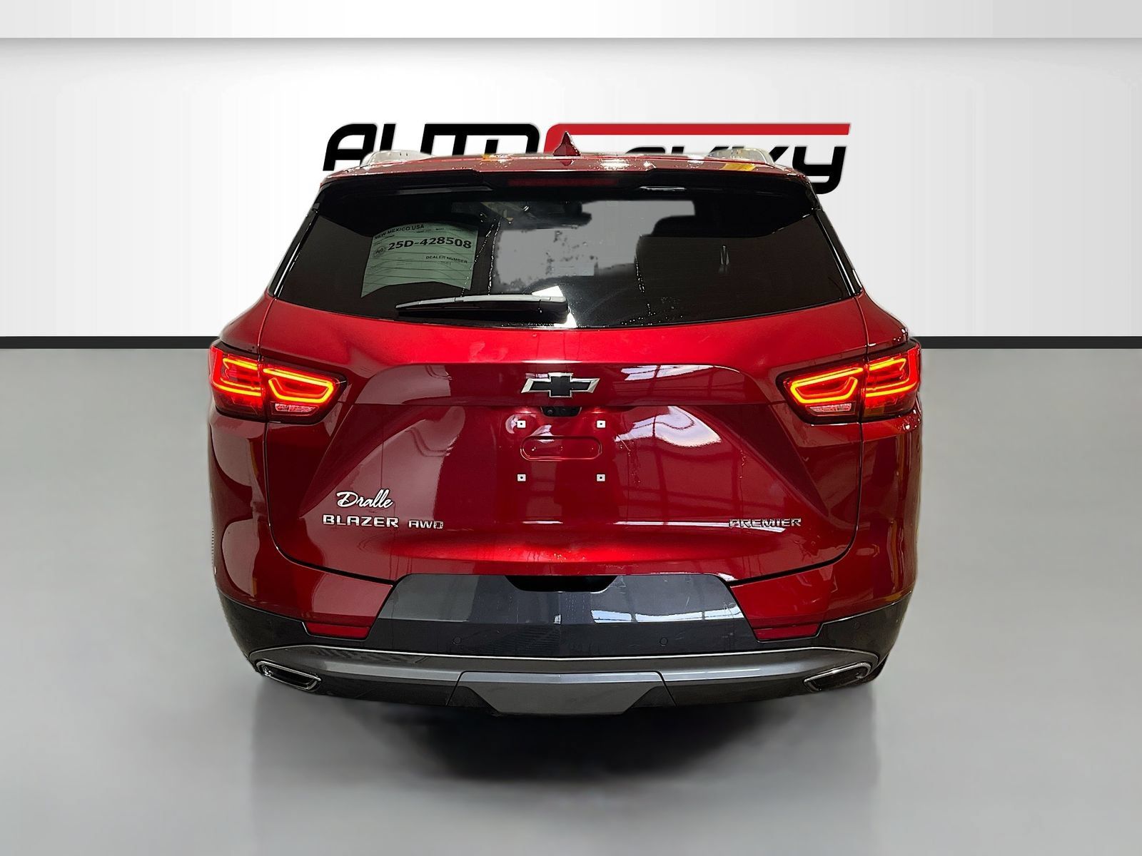 Used 2025 Chevrolet Blazer Premier w/ Driver Confidence II Package AWD/4WD image 6