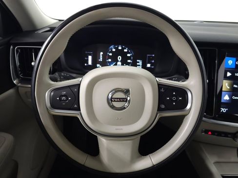 Used 2019 Volvo S60 T5 Momentum FWD image 17