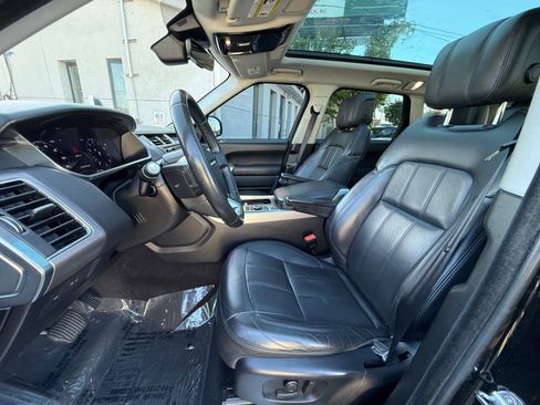 Used 2020 Land Rover Range Rover Sport HSE image 22