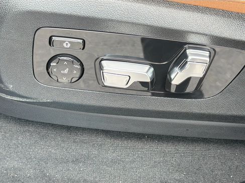 New 2026 BMW X5 sDrive40i w/ Climate Comfort Package RWD image 24