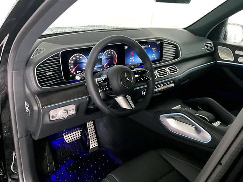 New 2026 Mercedes-Benz GLS 450 4MATIC image 10