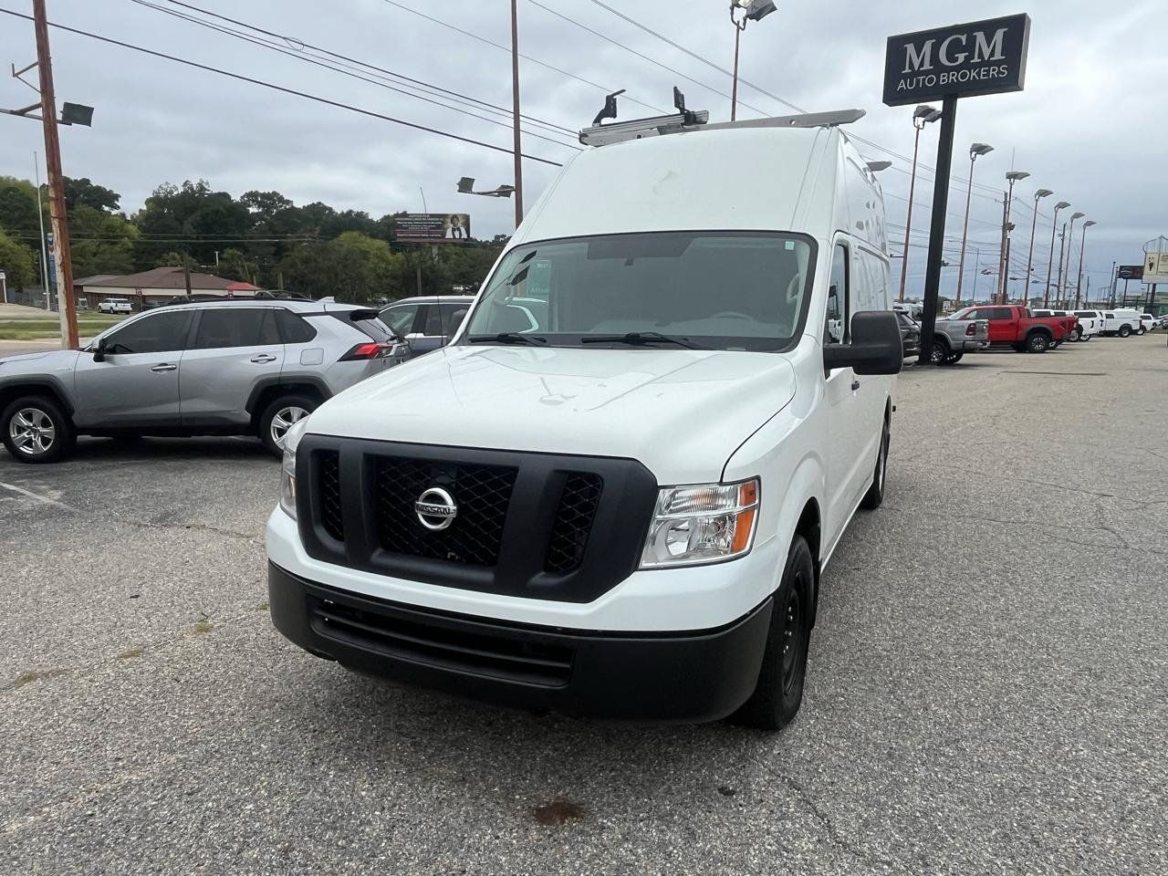 Used 2018 Nissan NV 2500 SV RWD image 8
