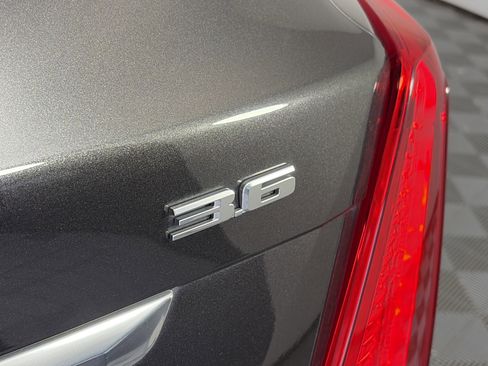 Used 2017 Cadillac XT5 Luxury w/ Driver Awareness Package image 17