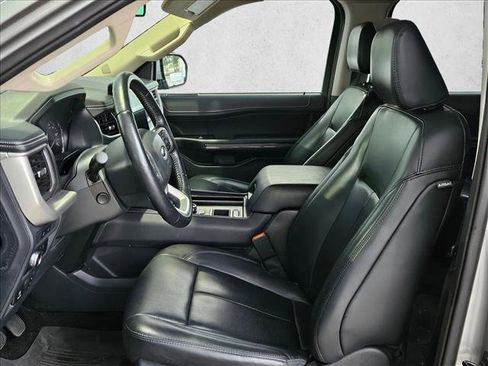 Used 2022 Ford Expedition Max XLT RWD image 16