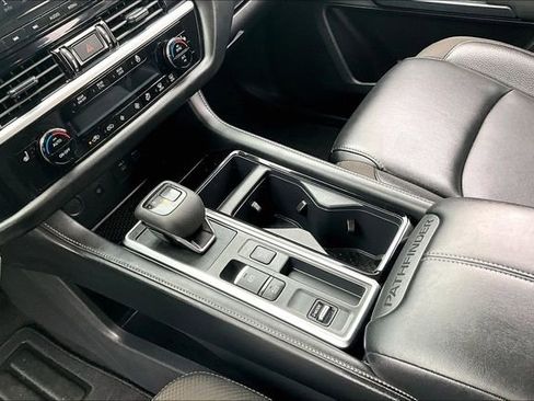 Certified 2025 Nissan Pathfinder SL w/ Cargo Package image 15