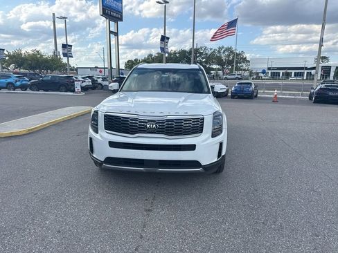 Used 2020 Kia Telluride S w/ S 8 Passenger Seating Package FWD image 3