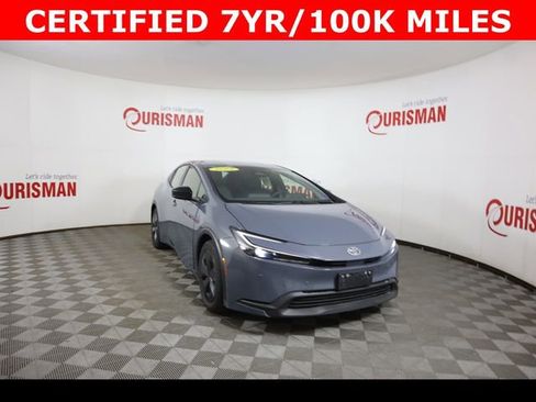 Used 2025 Toyota Prius LE image 17