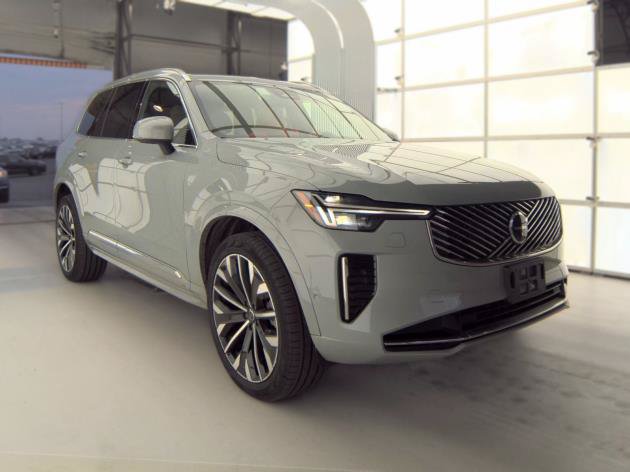 Certified 2026 Volvo XC90 B6 Plus AWD/4WD image 4