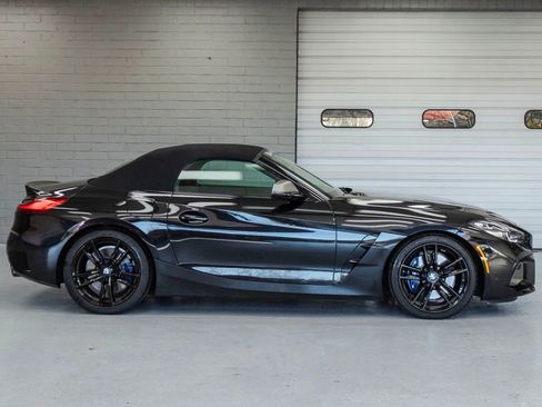 Used 2023 BMW Z4 M40i w/ Driving Assistance Package image 3