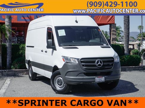 Used 2020 Mercedes-Benz Sprinter 1500 image 1