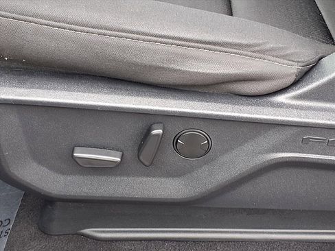 Used 2023 Ford F150 XLT image 4