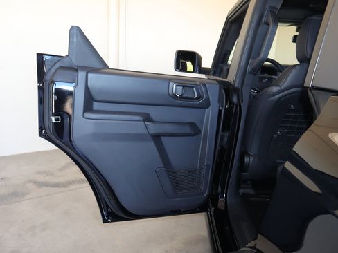 New 2025 Ford Bronco Badlands image 37