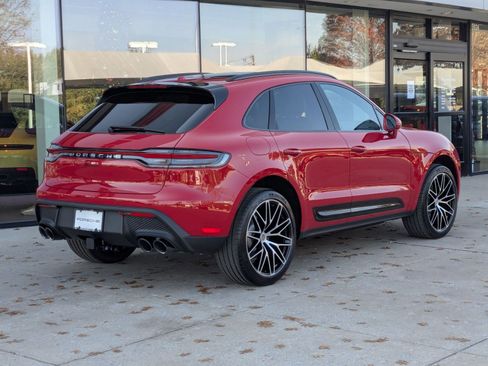 New 2026 Porsche Macan image 9