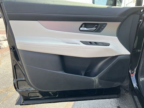 New 2025 Nissan Murano SL w/ Cargo Package image 16