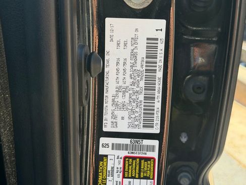 Used 2018 Toyota Tacoma SR image 49