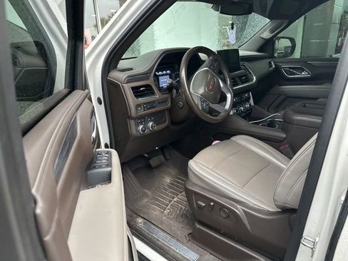 Used 2021 GMC Yukon SLT image 10