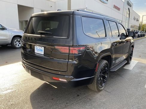 Used 2023 Jeep Wagoneer Series II image 8