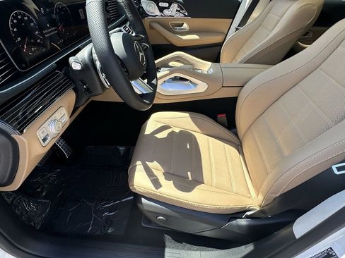 New 2026 Mercedes-Benz GLS 450 4MATIC image 10