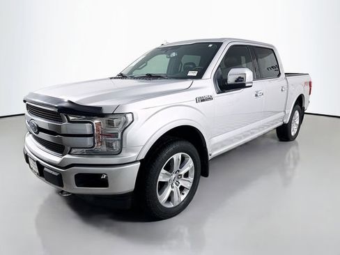 Used 2019 Ford F150 Platinum w/ Equipment Group 701A Luxury AWD/4WD image 3