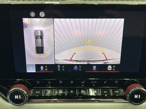 Used 2024 GMC Canyon AT4X image 22