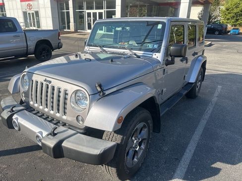 Used 2016 Jeep Wrangler Unlimited Sahara image 1