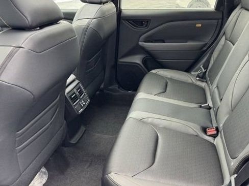 Certified 2026 Subaru Forester Wilderness w/ Wilderness Package AWD/4WD image 13
