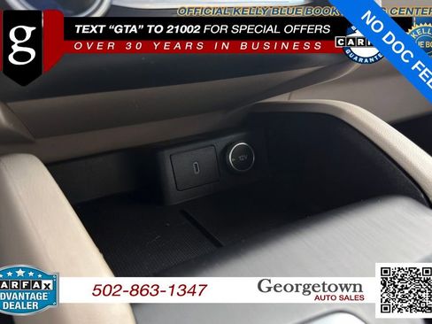 Used 2020 Ford Escape SE FWD image 11
