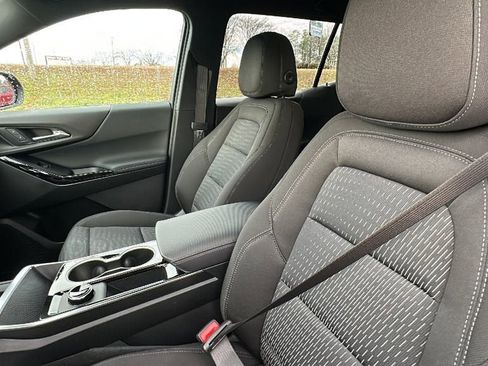 New 2026 Chevrolet Equinox LT image 12