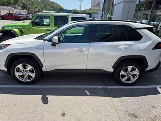 Used 2021 Toyota RAV4 XLE Premium AWD/4WD video 1