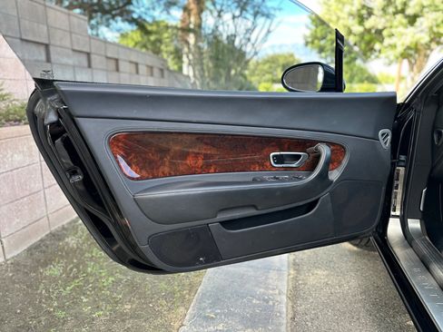 Used 2009 Bentley Continental GT image 31