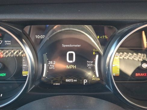 Used 2021 Jeep Wrangler Unlimited Sahara w/ Cold Weather Group image 19