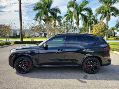 Used 2025 BMW X5 sDrive40i w/ M Sport Package image 4