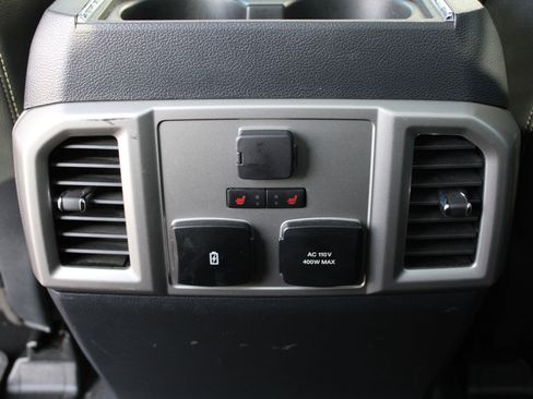 Used 2022 Ford F350 Lariat w/ Tremor Off-Road Package image 23