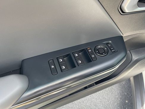 Used 2025 Kia K4 FWD image 11