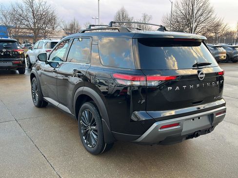 New 2026 Nissan Pathfinder SL AWD/4WD image 22