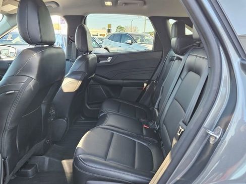 Used 2023 Ford Escape Platinum image 6