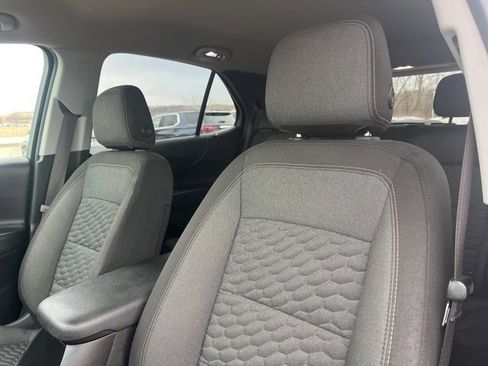 Used 2018 Chevrolet Equinox LT image 13