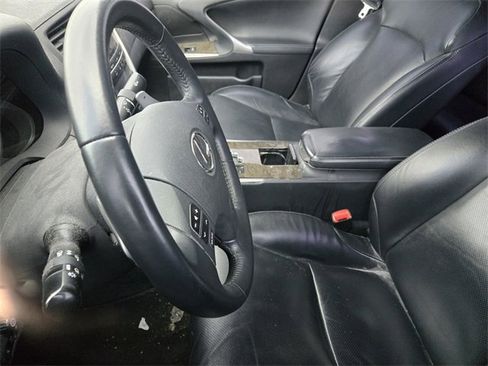 Used 2010 Lexus IS 250 image 4