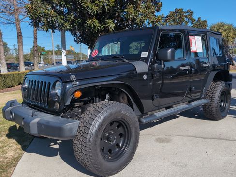 Used 2017 Jeep Wrangler Unlimited Sport w/ Mopar Black Appearance Group image 5