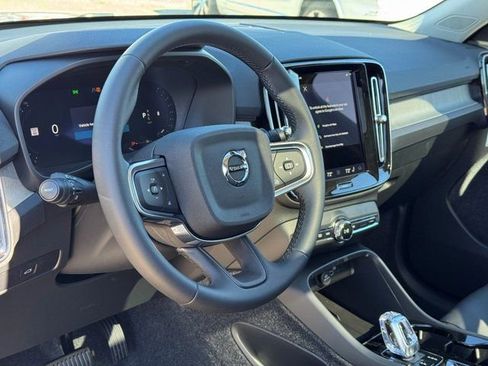 New 2026 Volvo XC40 B5 Plus w/ Protection Package Premier image 20